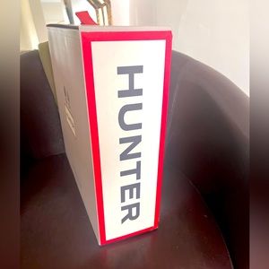 Hunter boot box